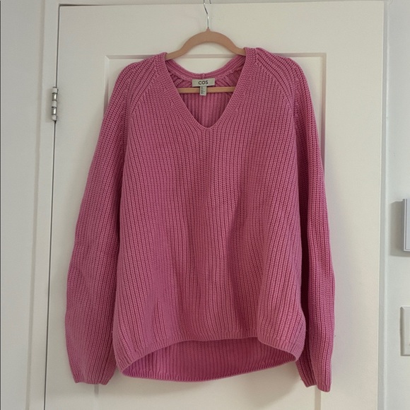 COS OVERSIZED KNIT WOOL SWEATER - Picture 3 of 4